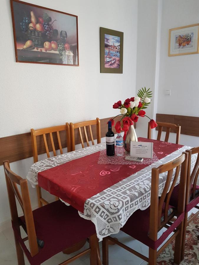 Apartamento Berry Playa Naufragos ตอร์เรเวียคา ภายนอก รูปภาพ